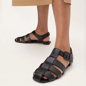 NEW EVERLANE The City Crossover Sandal in black
